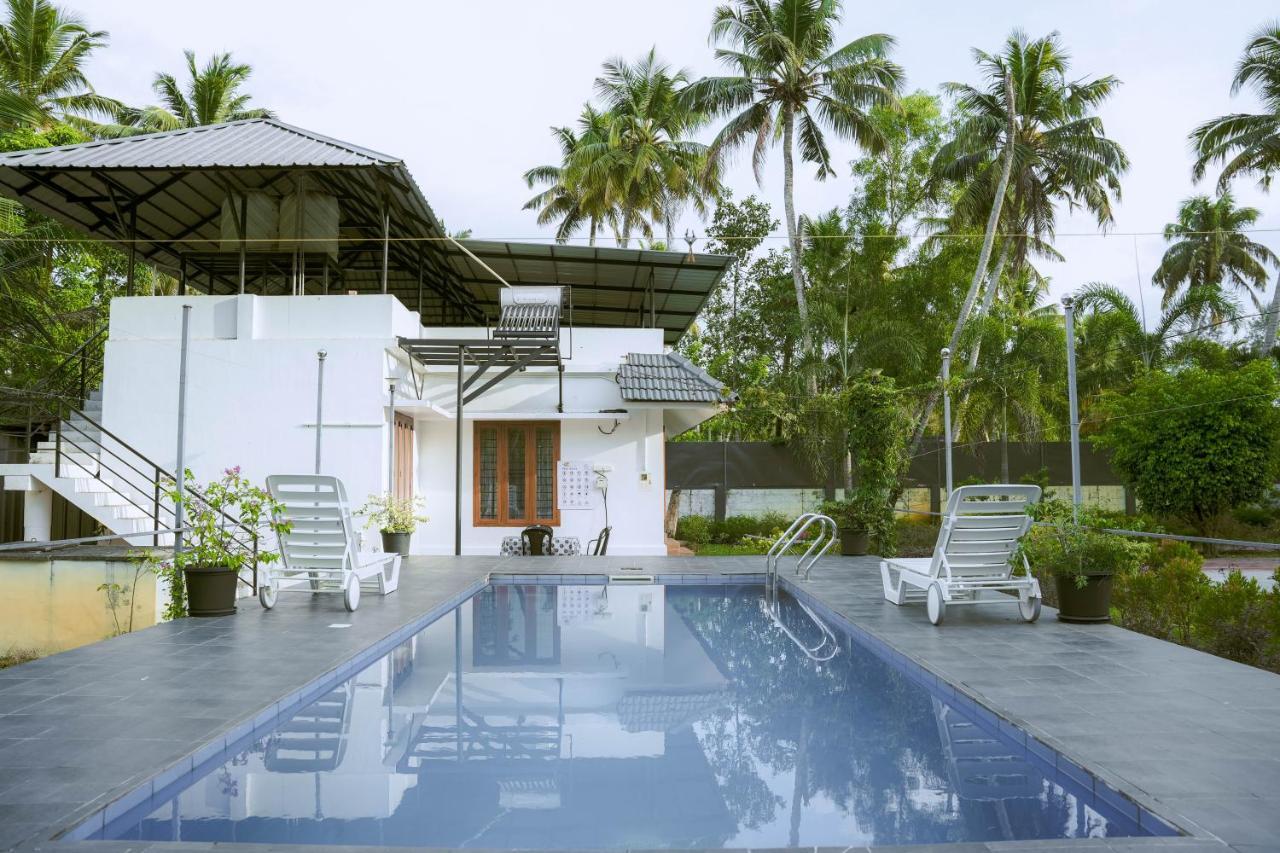 Waves And Shores Beach Villa Mararikulam Esterno foto